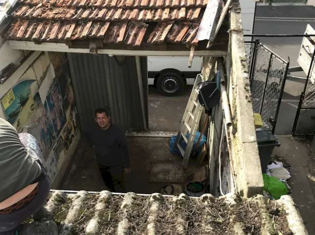 Rechercher l'origine exacte d'une infiltration à Matour – Pierrot Couvreur